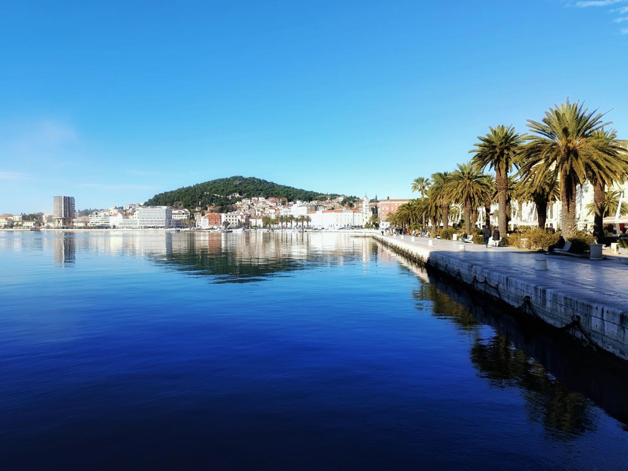 Apartment With Terrace And Free Parking - Beach Nearby Split Dış mekan fotoğraf